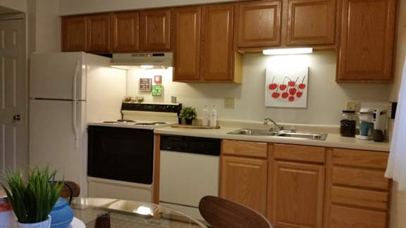 Scotsdale Lower Level Kitchen 2 at Scotsdale Apartments, 52241