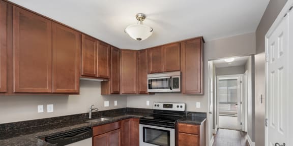APARTMENT AMENITIES
