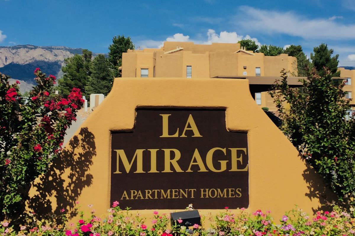 La Mirage Apartment Homes Near the Tramway Photo & Video Gallery