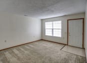 Thumbnail 20 of 24 - Living room