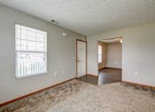 Thumbnail 21 of 28 - Living area
