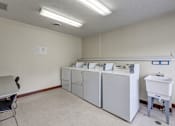 Thumbnail 12 of 27 - Laundry room