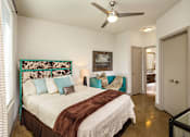 Thumbnail 12 of 28 - 1 and 2-Bedroom Apartments for Rent in Dallas 75219