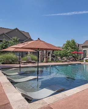 a greenhaven landscapes design customer's vancouver wa backyard with golf courses and a perg