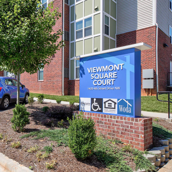 Viewmont Square Court Senior Living Apartments in Hickory NC