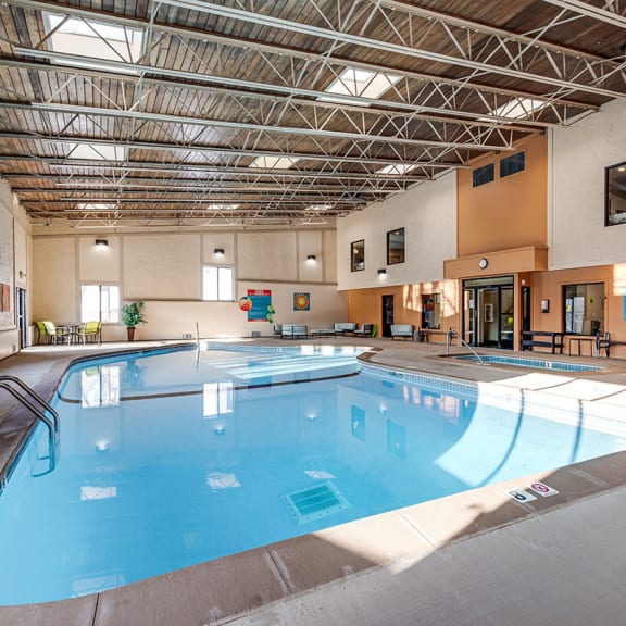 Palisades Apartments in Roseville, MN