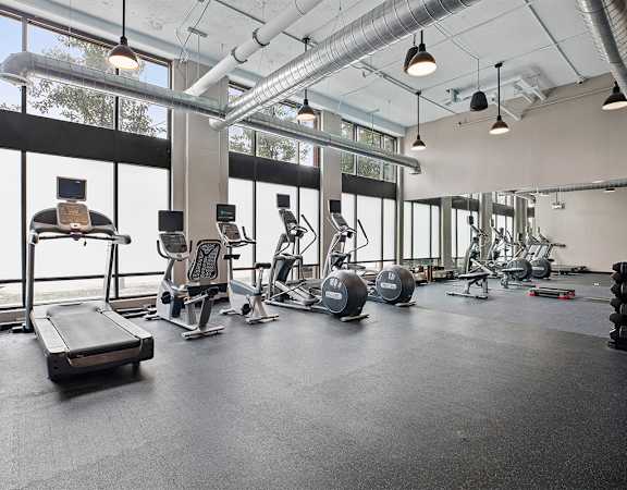 Treadmill at The Shelby, Chicago, 60616
