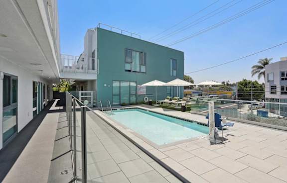 Rooftop Pool at Zoe Lofts, Los Angeles California
