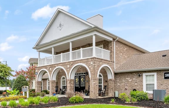 Exterior View at Puller Place Apartments, Jacksonville, 28546