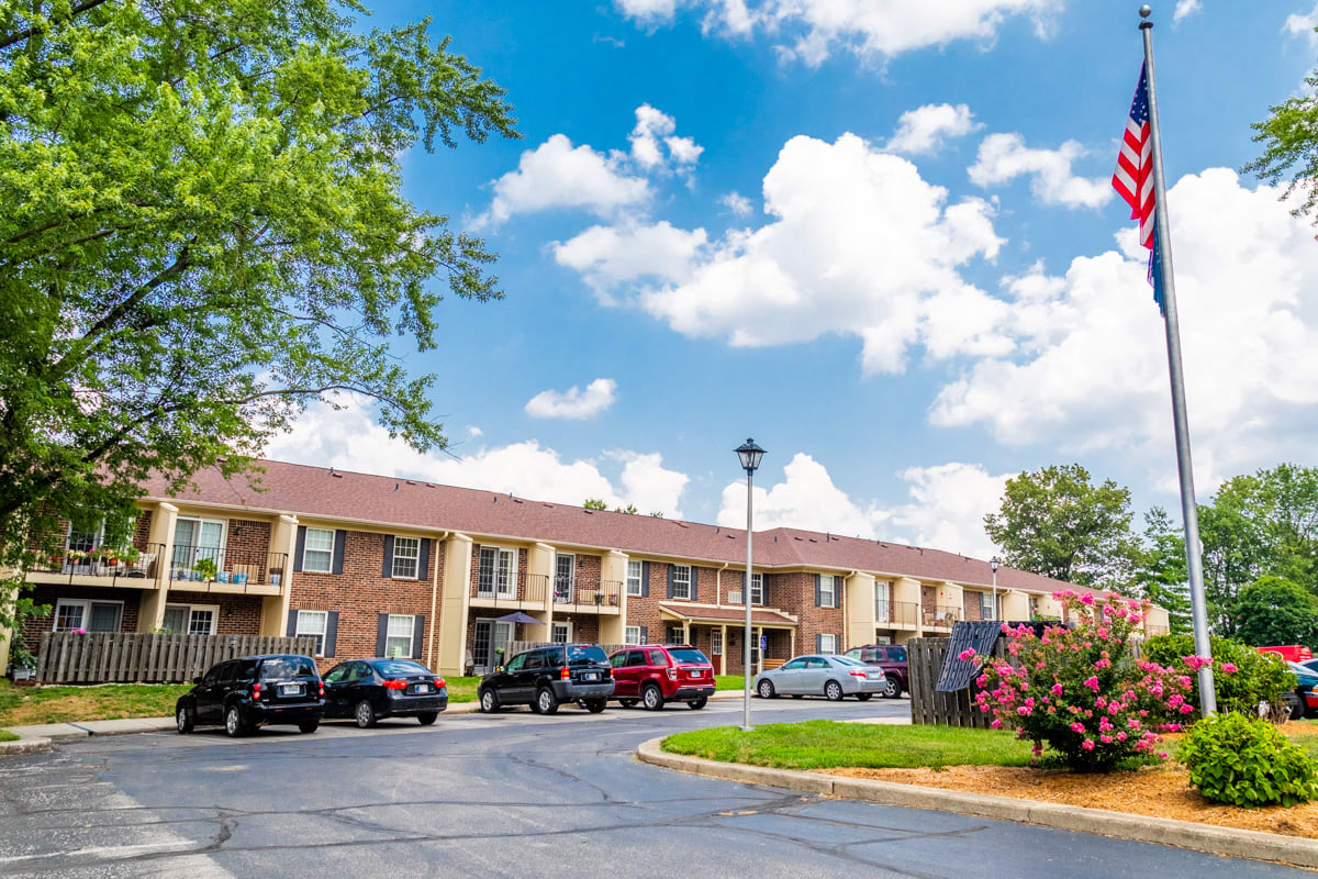 Photos and Video of Jamestown Square Vincennes in Vincennes, IN