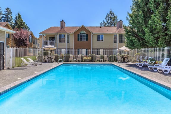 Photos and Video of Cambridge Court in Olympia WA