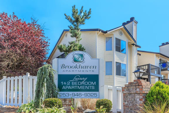 Brookhaven Apartments Monument Sign in Federal Way, Washington