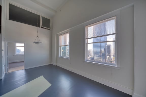 11 East | Luxury Apartments | Jacksonville, FL