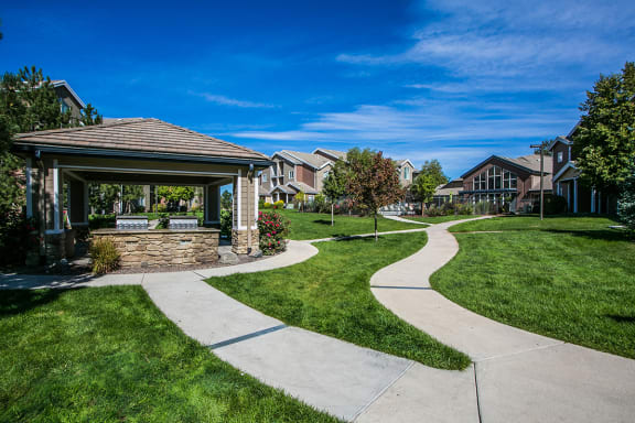 BBQ/ Picnic Area at Townhomes for Rent in Aurora CO