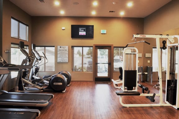Fully Equipped Fitness Center at Green Valley Ranch Apartments for Rent