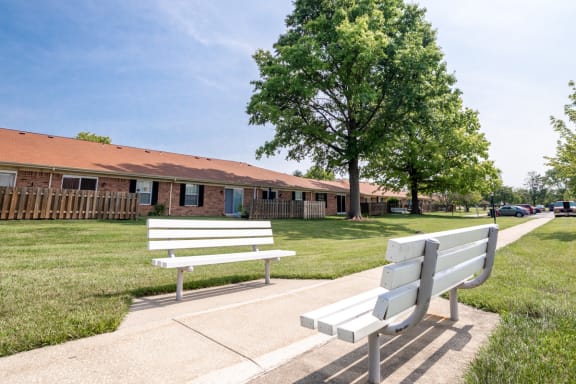 The Grounds at Cambridge Square Muncie