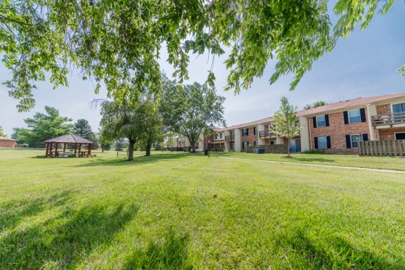 Lots of Green Spaces at Cambridge Square Muncie