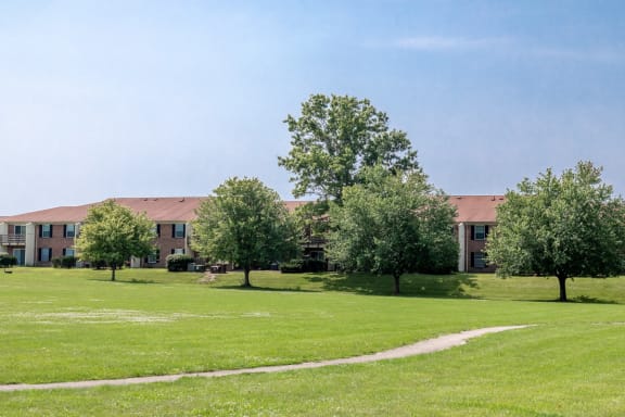 Lots of Green Spaces and Walking Trails at Cambridge Square Muncie