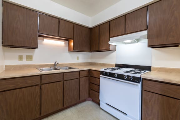 Apartment Kitchen at Cambridge Square North