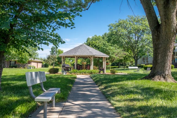 Gazebo at Cambridge Square Richmond