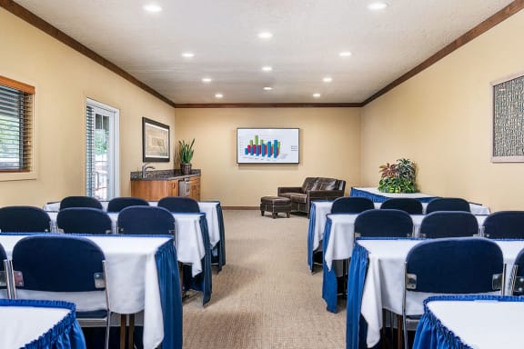 Apartments Downtown SLC with Conference Room