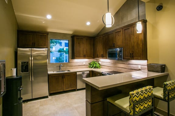 Apartments on Ray and 101 with Clubhouse Kitchen