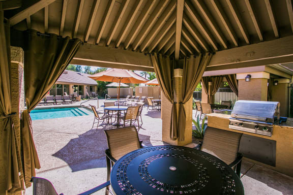 Downtown Gilbert Apartments with BBQ Grills