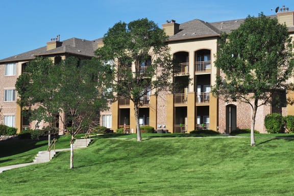 Apartments in Northglenn CO with Large Private Patios Balconies
