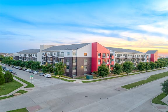 Axis 3700 Property at Sunset Property¦Axis 3700 Apartments Plano, TX