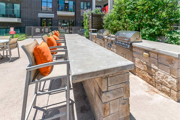 Community Grills Grills¦Axis 3700 Apartments Plano, TX