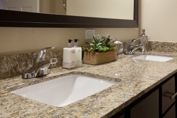 Counter Top at Skye at Arbor Lakes Apartments, Minnesota, 34105