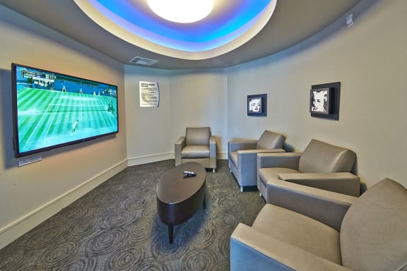 Cedar Springs Apartments Dallas with Resident Lounge
