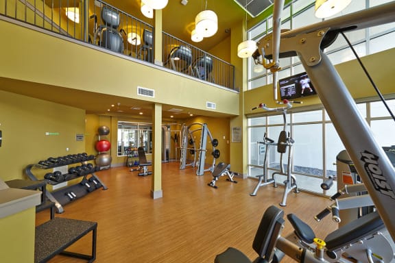 State-of-the-Art Fitness Center and Gym at Apartments in Dallas Area