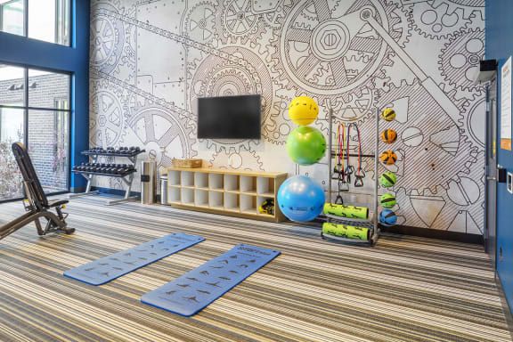 Baseline 158 - Gym with yoga mats
