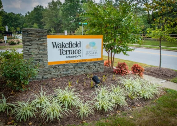 the sign for wakefield terrace at the entrance to the park
