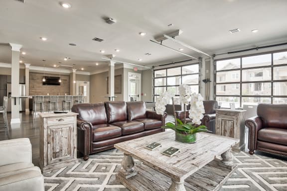 Resident Clubroom and lounge