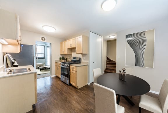 eden commons apartments eat-in kitchen at Eden Commons, Chicago, IL, 60616
