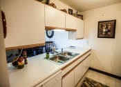 Thumbnail 11 of 25 - Kitchen