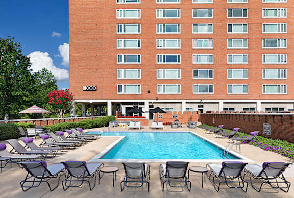 Apartments with Pool Near VCU