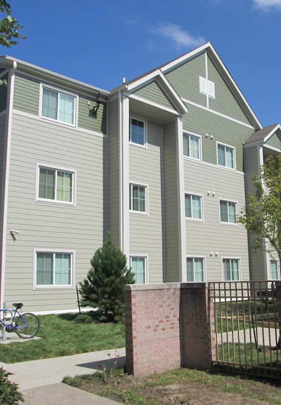 COMMUNITY AMENITIES
