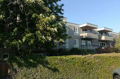 the building in which the apartment is located