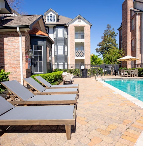 Swimming Pool And Sundeck at Whitney at the Heights, Houston, TX, Texas, 77008