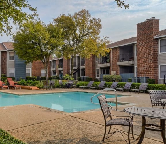 Oak Tree Village Apartments In Lewisville Tx