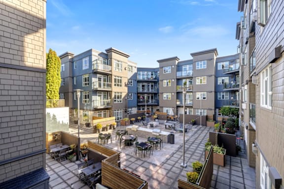 Building Street View at 128 on State in Kirkland, 98033