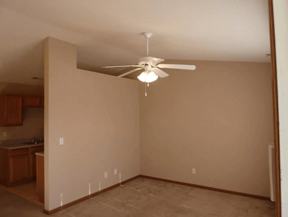 Belleville Illinois Apts Living Room