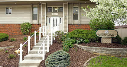Leasing And Fitness Center Exterior at Kimberly Club Apartments, Davenport, 52807