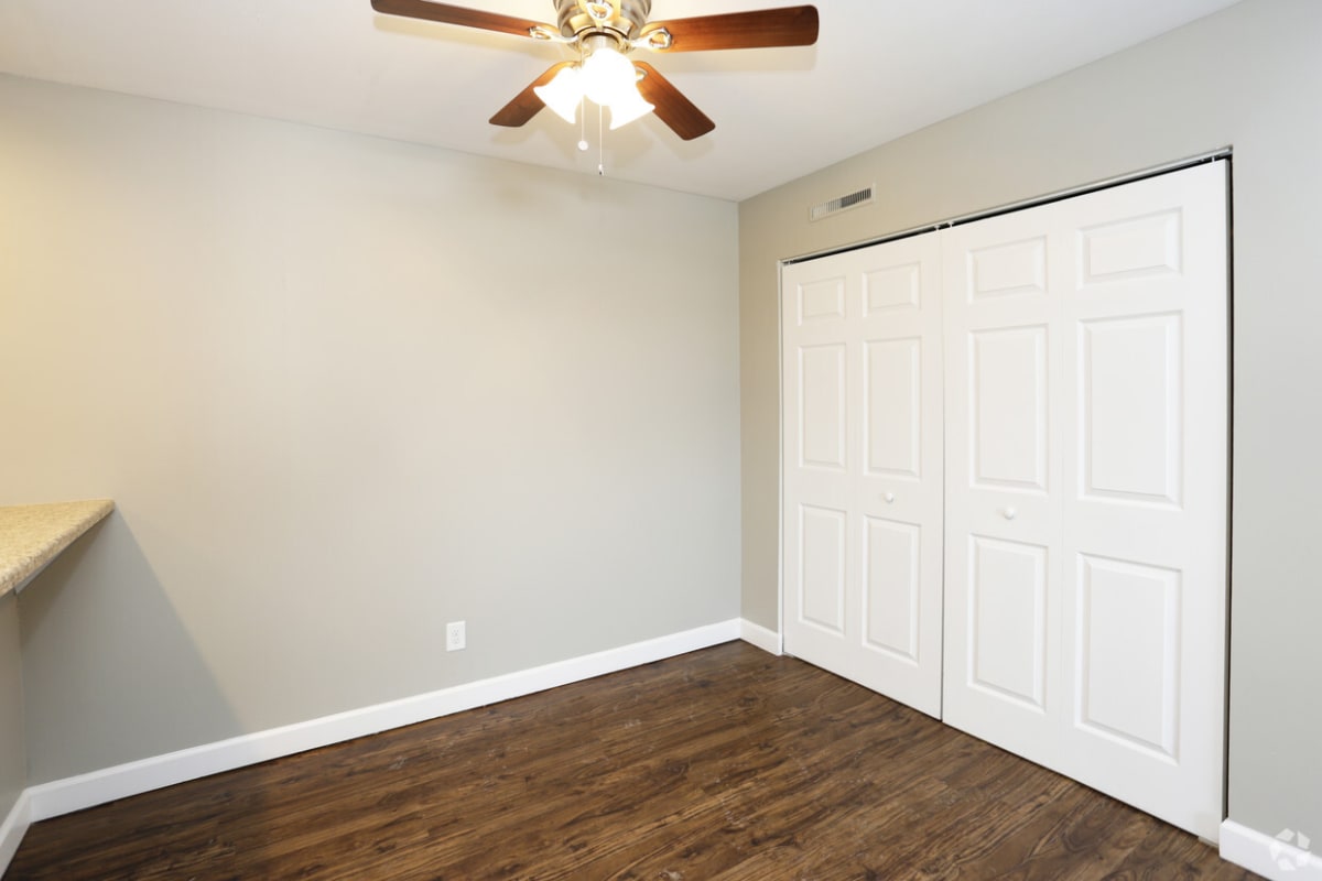 Photos and Video of Ridgewood Apartments in Grand Rapids, MI