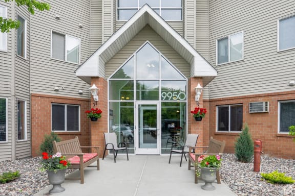 Fully Equipped Kitchen at Autumn Hills Apartments, Forest Lake, 55025
