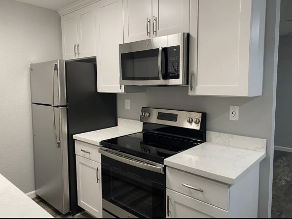 Spacious apartments at 100 Union Ave Campbell, CA
