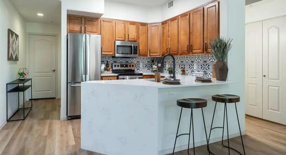 U Shaped Kitchen with Breakfast Bar
